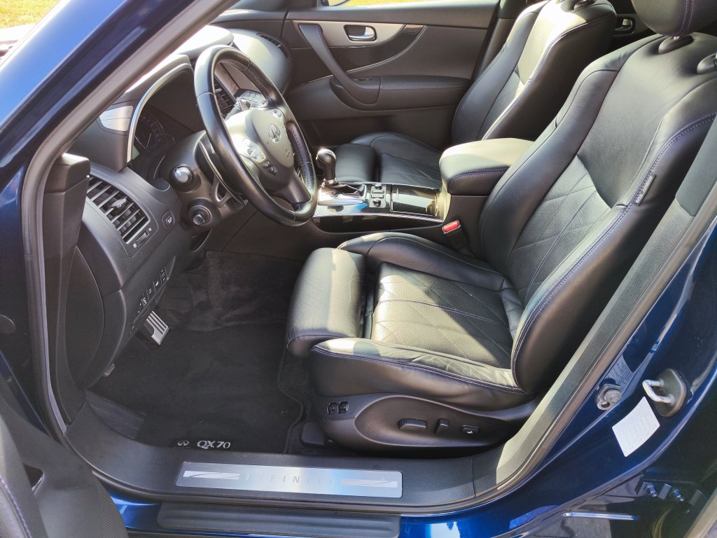 Nissan INFINITI QX70S S-Design(Premium) AWD 7AT, ČR,DPH, 2x 21" Kola