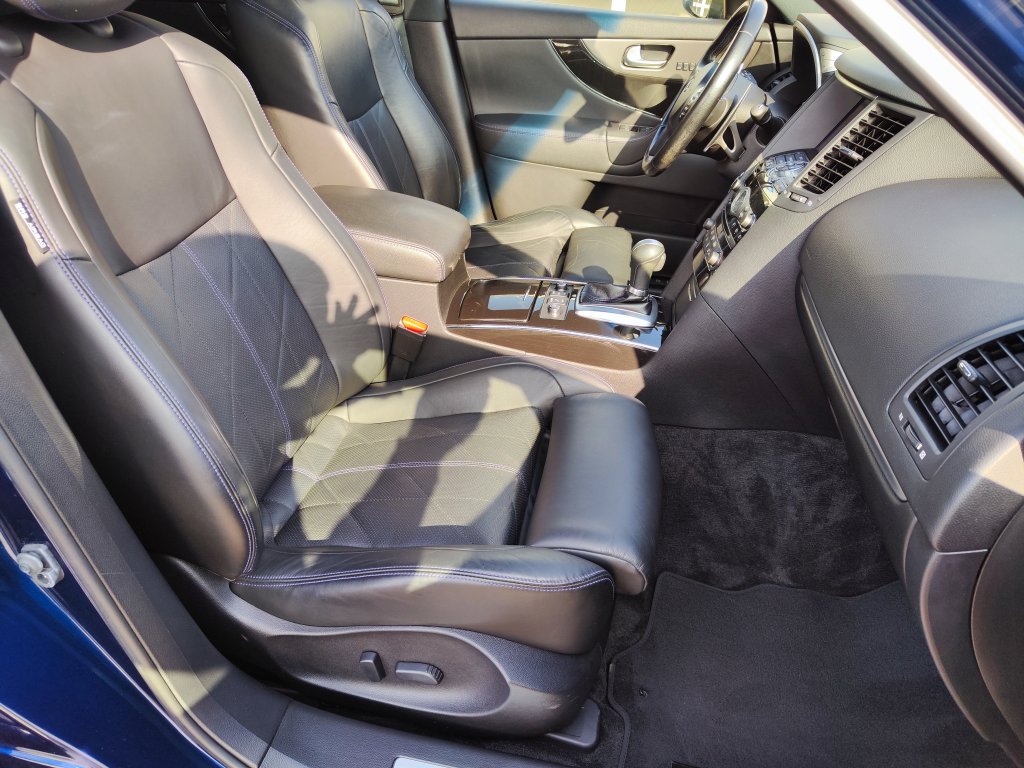 Nissan INFINITI QX70S S-Design(Premium) AWD 7AT, ČR,DPH, 2x 21" Kola