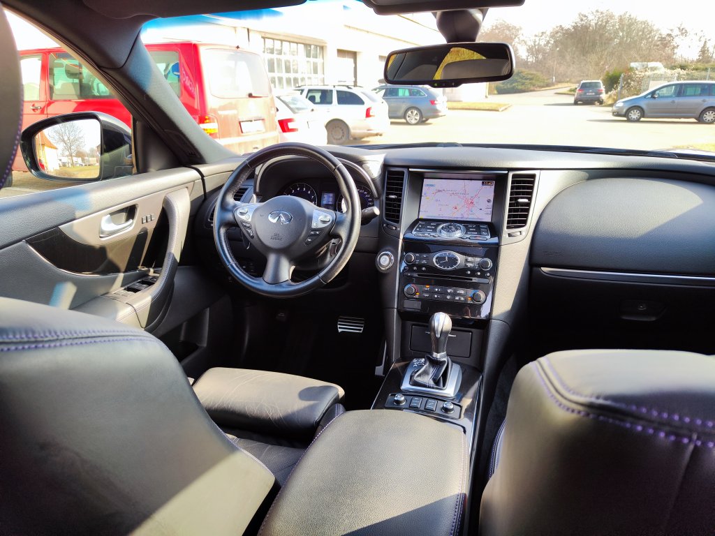 Nissan INFINITI QX70S S-Design(Premium) AWD 7AT, ČR,DPH, 2x 21" Kola