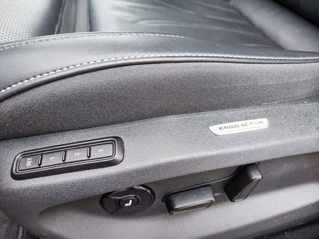 VW TIGUAN, ČR,1.M.,DPH,Pův.lak,ZÁRUKA,NT,Ventilace/Masáže sedadel,2x Kola