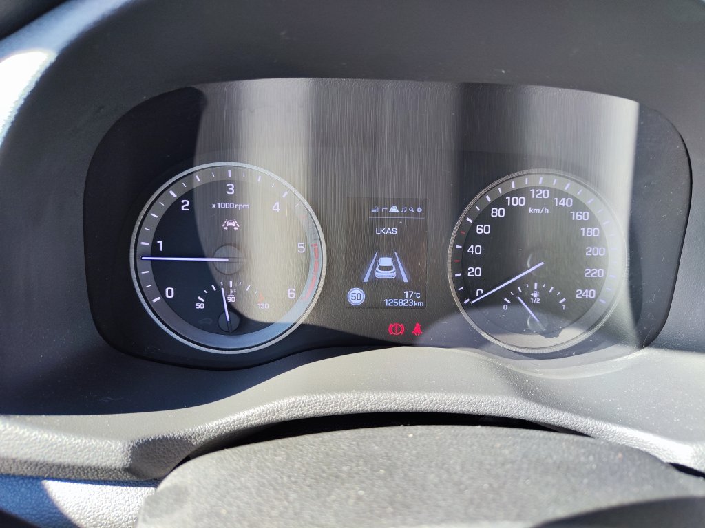 Hyundai TUCSON Welcome 1.7 CRDi 85 kW 6st.Manuál, ČR,2x Pneu, KAMERA,NAVI