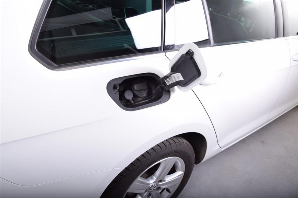 VW GOLF VARIANT Highline CNG 7DSG