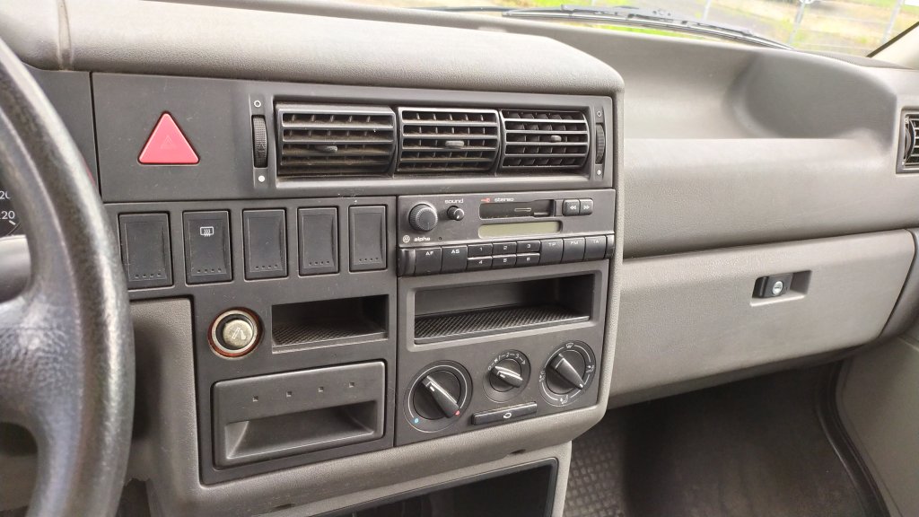 VW TRANSPORTER T4 Skříň Dl.rozvor 1.9 TD, ČR, Původní lak, Jen 152 tis.km