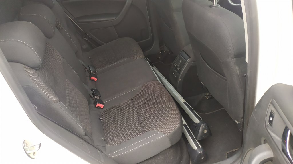 Škoda YETI Elegance 2.0 TDI, ČR, 2.majitel, Pův.lak, TZ, 2x Kola,