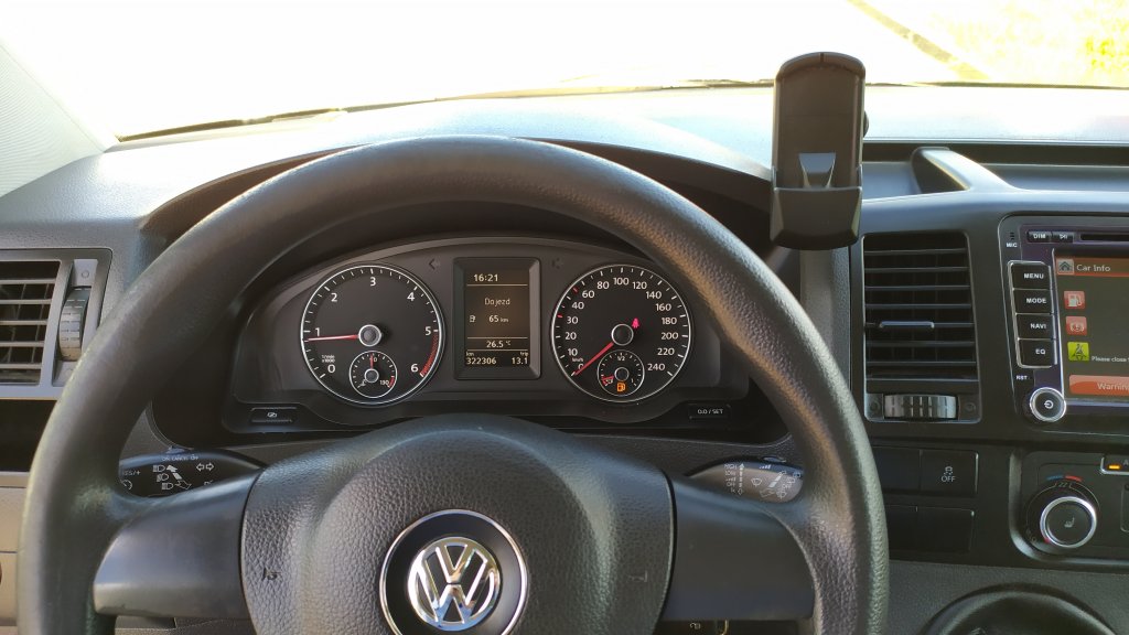 VW CARAVELLE Comfortline 5 míst 2.0 TDI 103 kW, TZ, NAVI