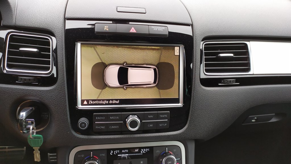 VW TOUAREG 3.0 TDI V6 180 kW 4M 8AT, ČR, 1.MAJITEL, DPH, TZ na 3,5 tuny!