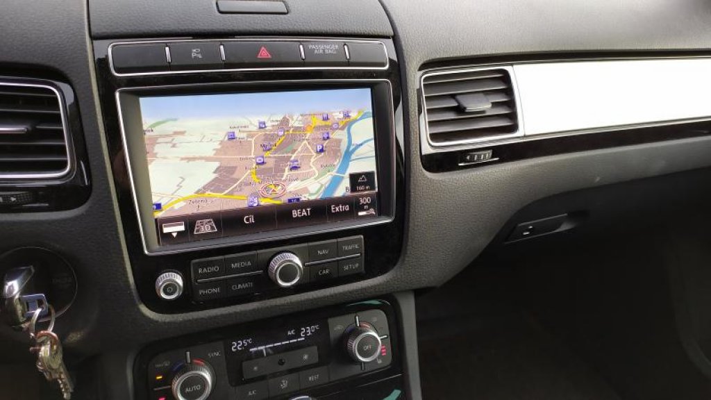 VW TOUAREG 3.0 TDI V6 220 kW 4M 8AT