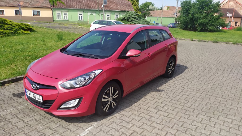 Hyundai i30 Combi TRIKOLOR 1.6 CRDi 81 kW 6st.Manuál, ČR, DPH, 2x Kola