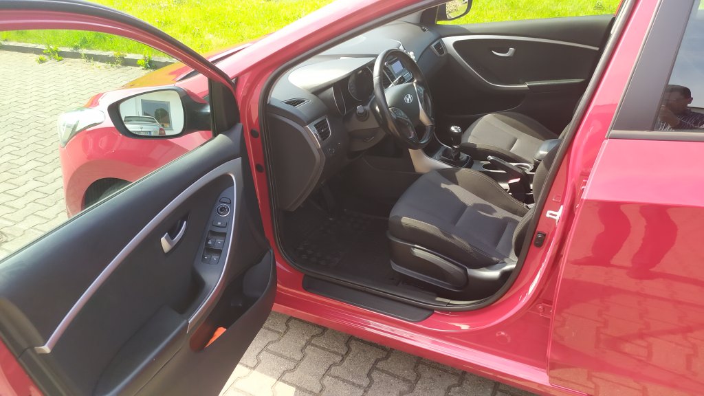 Hyundai i30 Combi TRIKOLOR 1.6 CRDi 81 kW 6st.Manuál, ČR, DPH, 2x Kola