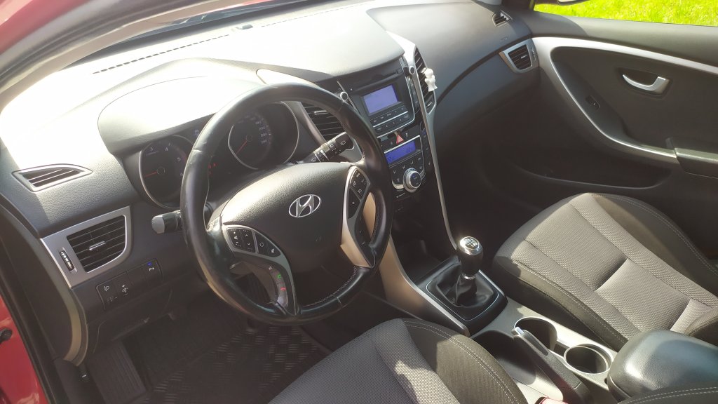 Hyundai i30 Combi TRIKOLOR 1.6 CRDi 81 kW 6st.Manuál, ČR, DPH, 2x Kola