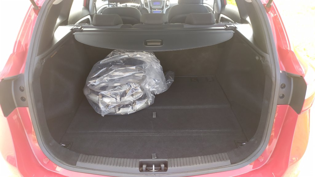 Hyundai i30 Combi TRIKOLOR 1.6 CRDi 81 kW 6st.Manuál, ČR, DPH, 2x Kola
