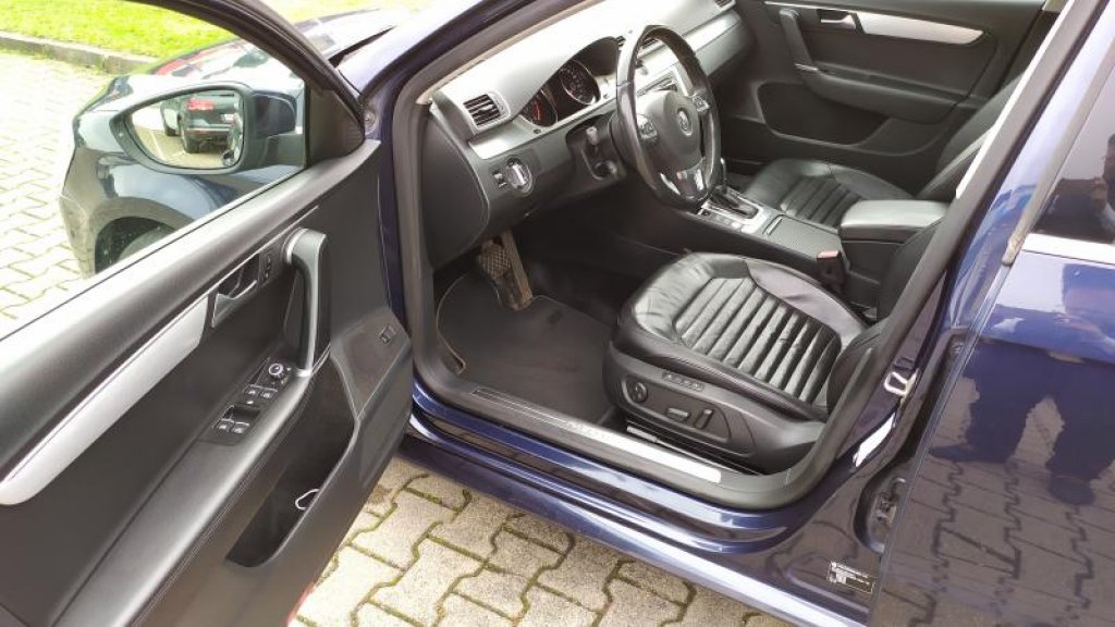 VW VW PASSAT VAR. Highline 6DSG