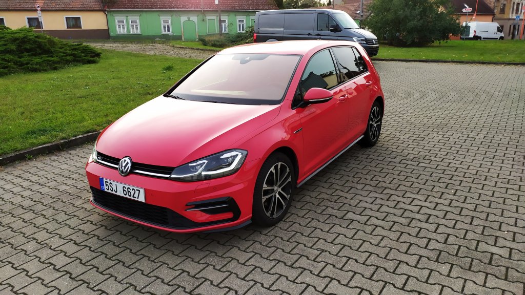 VW GOLF R-Line 1.4 TSI 110 kW 7DSG, ČR, DPH