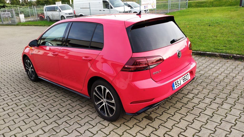 VW GOLF R-Line 1.4 TSI 110 kW 7DSG, ČR, DPH