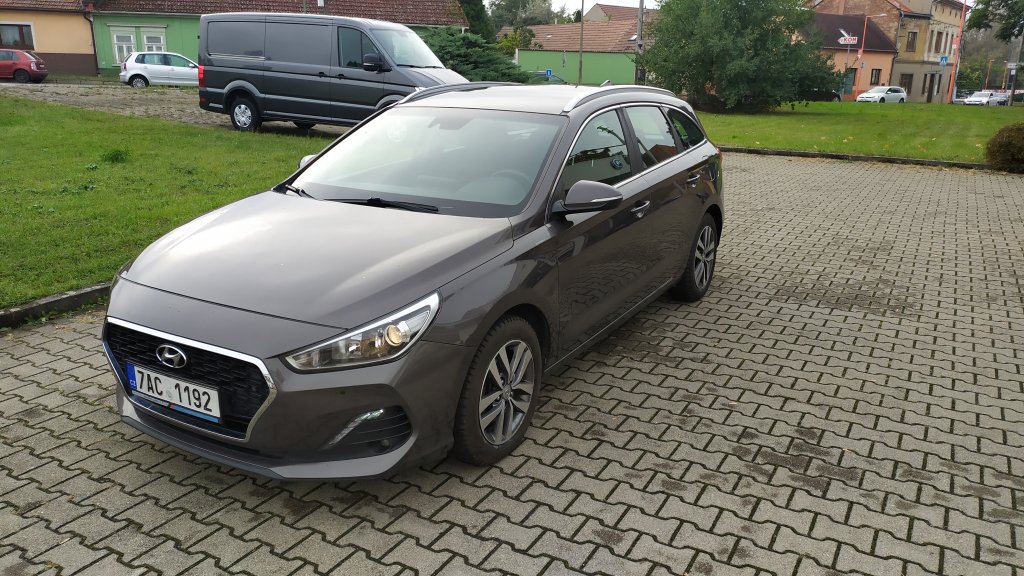Hyundai i30 Kombi STYLE Navi 1.6 CRDi 85 kW 6st.Manuál, ČR, DPH, 2x Kola