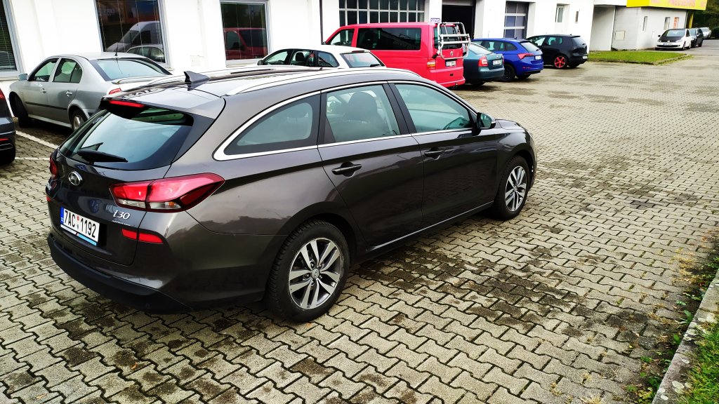 Hyundai i30 Kombi STYLE Navi 1.6 CRDi 85 kW 6st.Manuál, ČR, DPH, 2x Kola