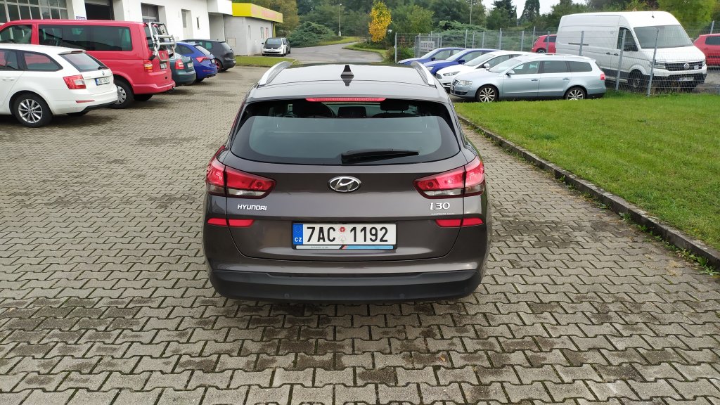 Hyundai i30 Kombi STYLE Navi 1.6 CRDi 85 kW 6st.Manuál, ČR, DPH, 2x Kola