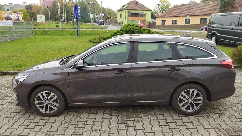 Hyundai i30 Kombi STYLE Navi 1.6 CRDi 85 kW 6st.Manuál, ČR, DPH, 2x Kola
