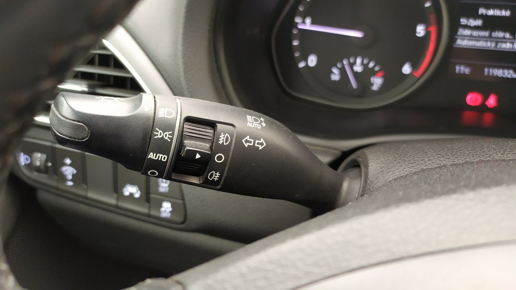 Hyundai i30 Kombi STYLE Navi 1.6 CRDi 85 kW 6st.Manuál, ČR, DPH, 2x Kola