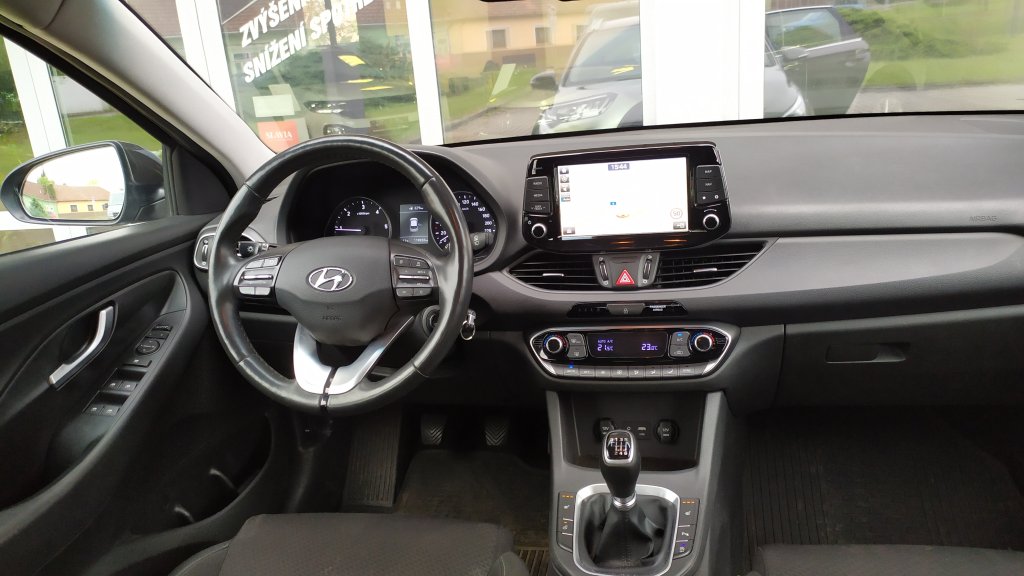 Hyundai i30 Kombi STYLE Navi 1.6 CRDi 85 kW 6st.Manuál, ČR, DPH, 2x Kola