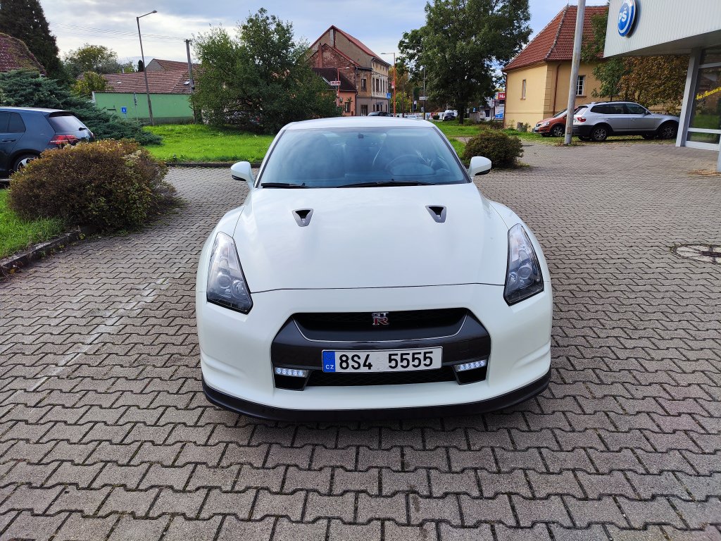 Nissan GT-R (R35) 3.8 TwinTurbo,TOP STAV! jen 33 tis.km!