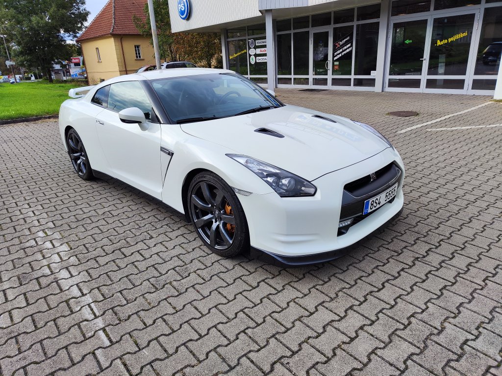 Nissan GT-R (R35) 3.8 TwinTurbo,TOP STAV! jen 33 tis.km!