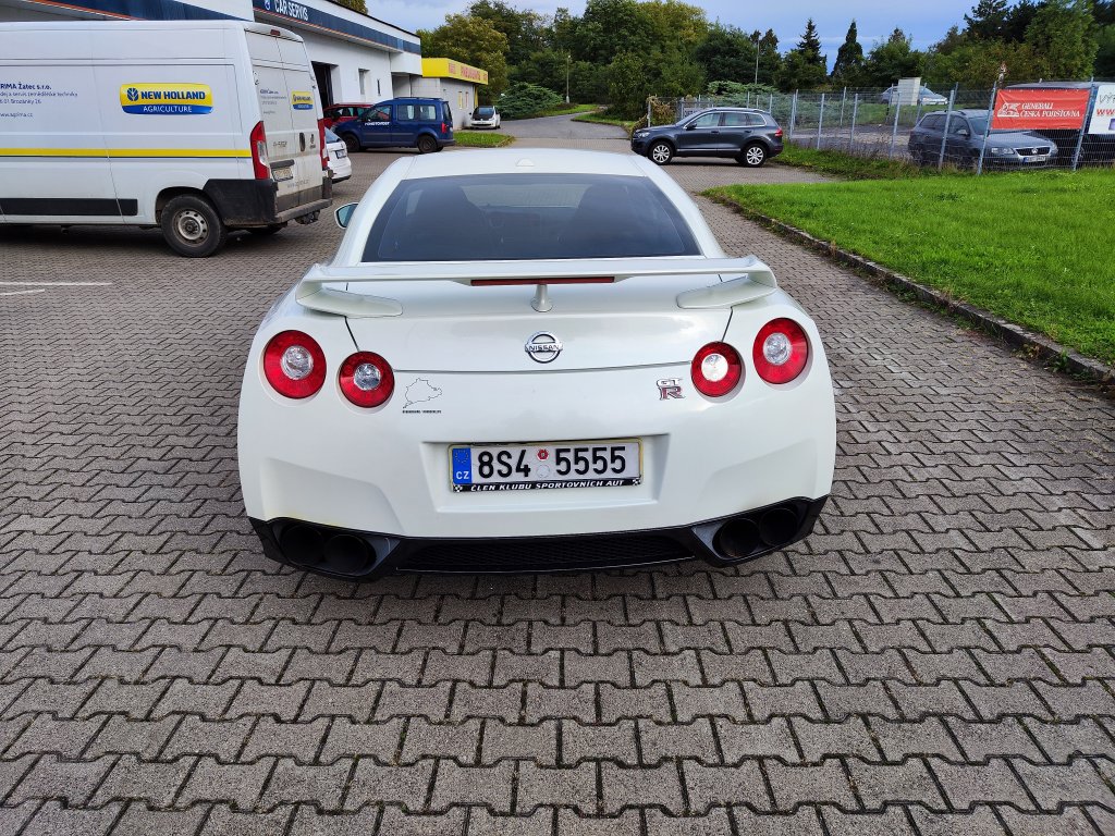 Nissan GT-R (R35) 3.8 TwinTurbo,TOP STAV! jen 33 tis.km!