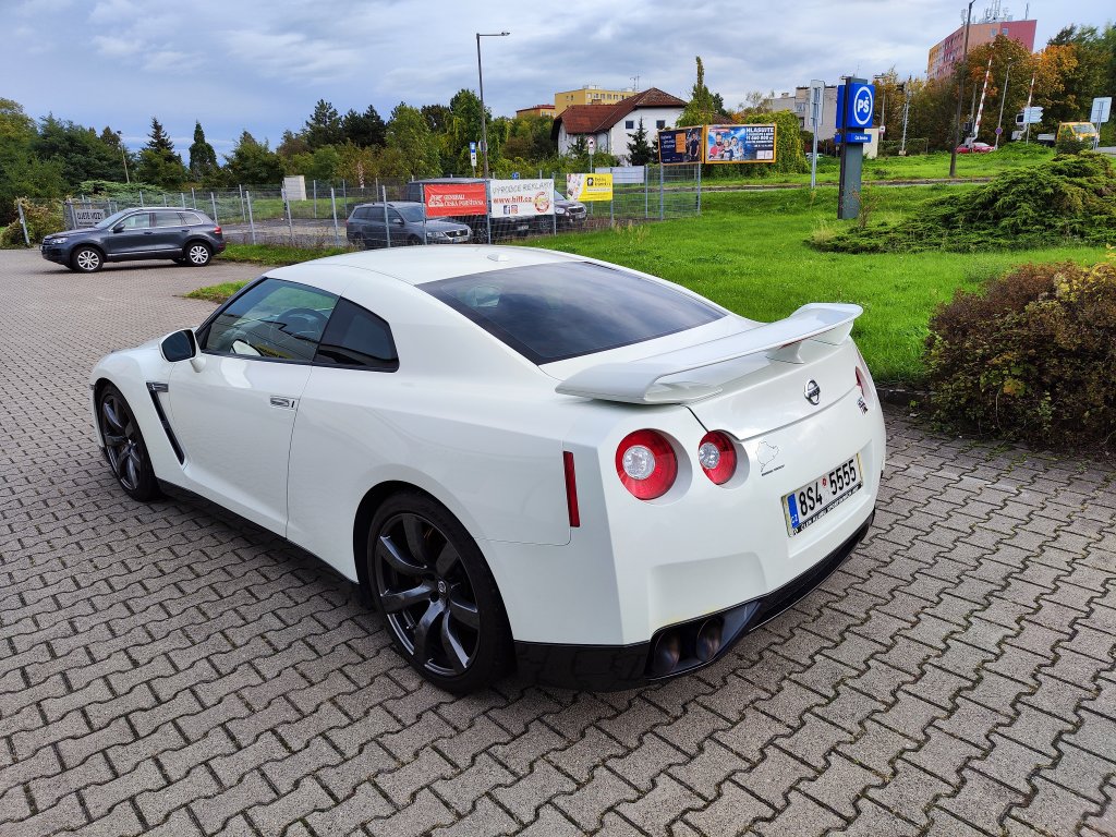 Nissan GT-R (R35) 3.8 TwinTurbo,TOP STAV! jen 33 tis.km!